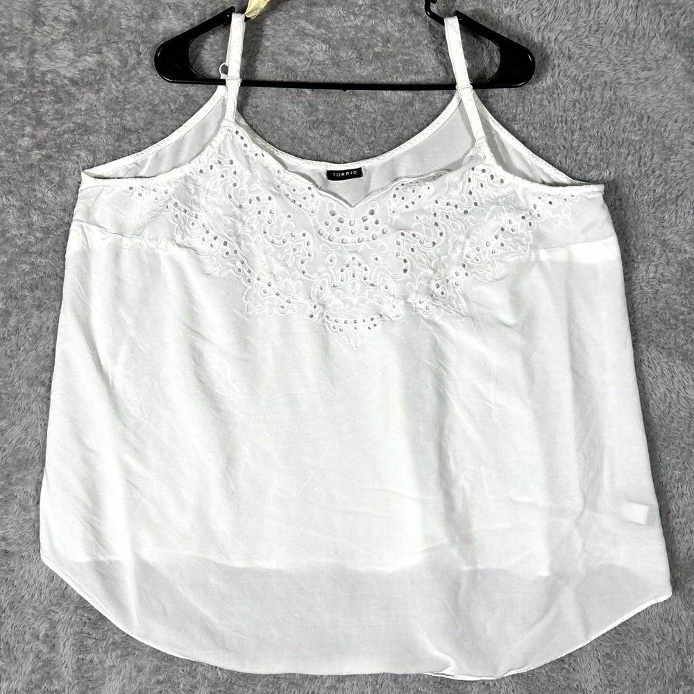 Torrid Camisole Blouse Top Womens White Rayon Eyelet Embroidered Spaghetti Strap